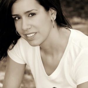 Meet your Posher, Iris